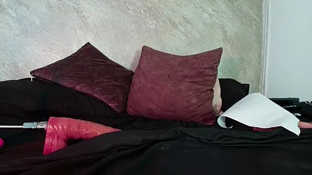 Dixie_grey1 live cam on Stripchat