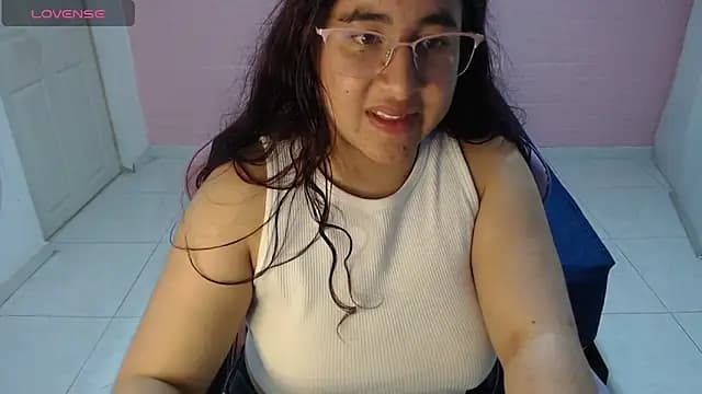 celeste16092020 live cam on Stripchat