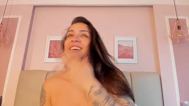 Annie_rhoades live cam