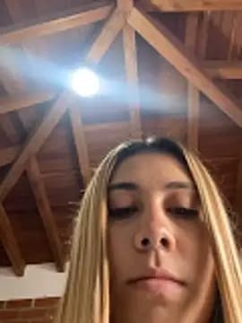 _BellaSmith_ live cam