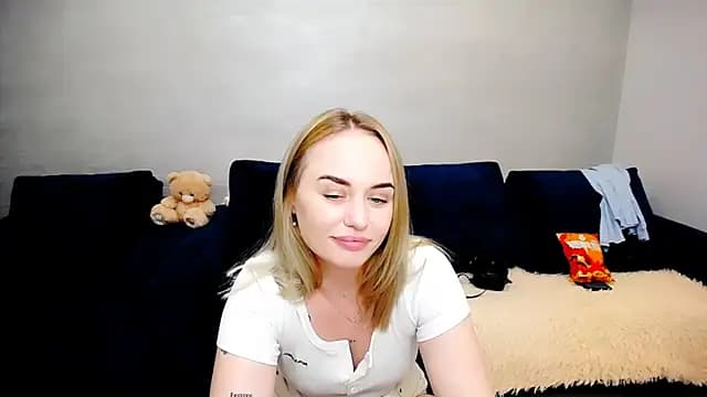 LiluMoon__ live cam
