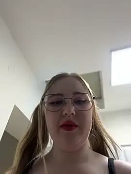 AprilHudson live cam