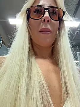 LisaMurr live cam
