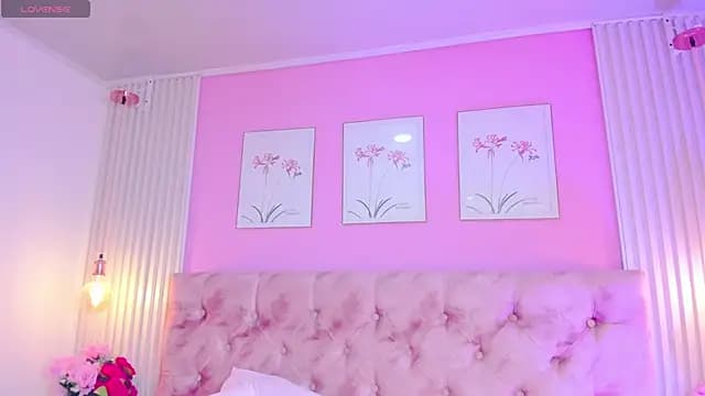 Ariana_west_ live cam