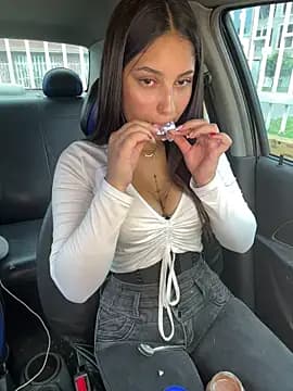 Lucyfer-fire live cam