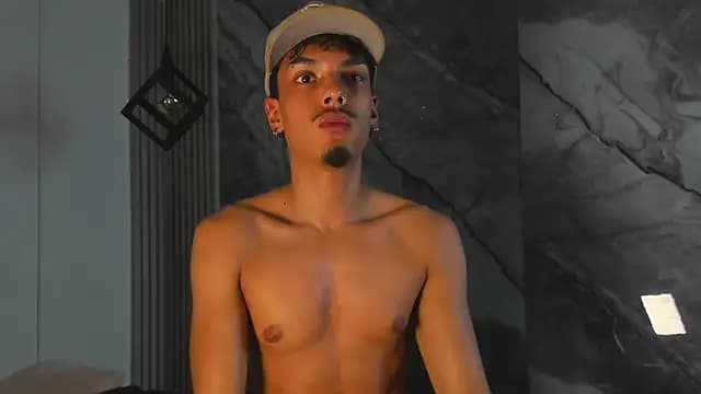 AlexLaurent live cam