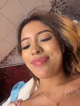 MystiqueXXX live cam