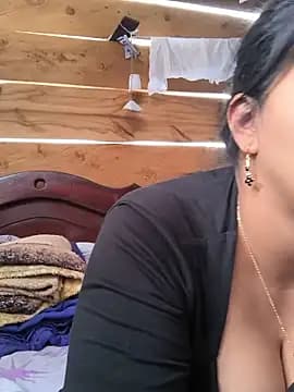 Tamaraxxx_hot live cam on Stripchat