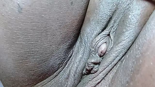 morenahott1 live cam on Stripchat