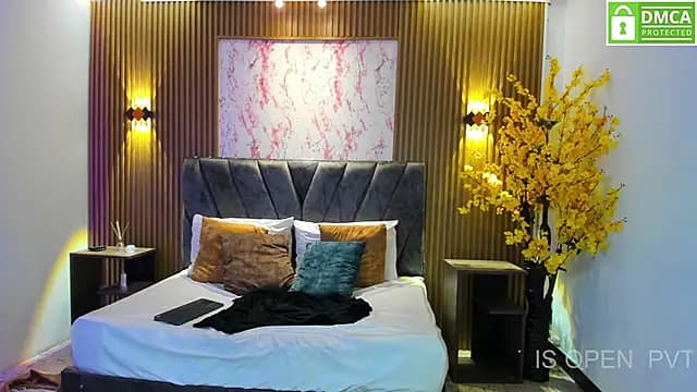 Aisha_Vex live cam