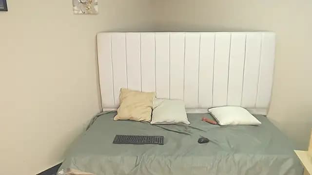bruna_777 live cam