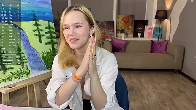 MoonF0xy live cam
