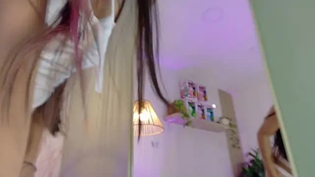 emily_bank live cam