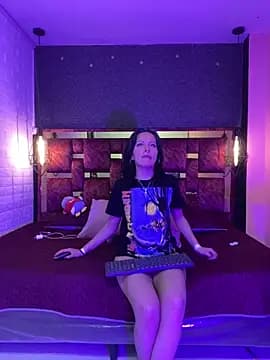 Levii_Tatoo live cam on Stripchat