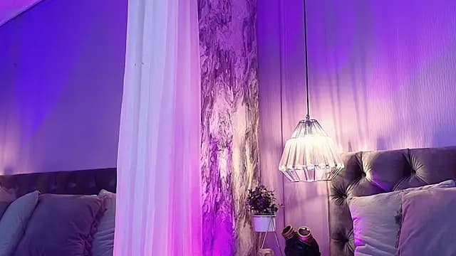 Charlotte_Germanotta_ live cam