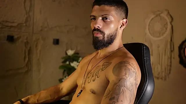 DannSaenz live cam