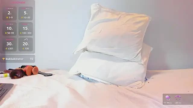 Karlaliones69 live cam