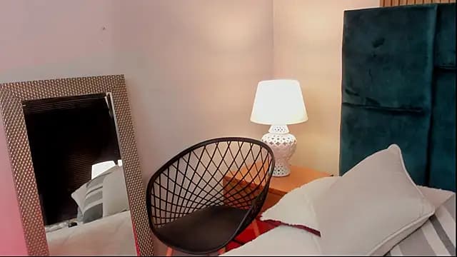 Amber_kiss_ live cam