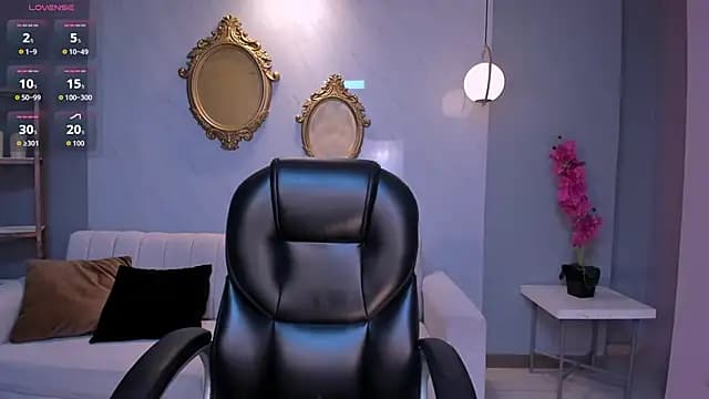 LucieMartin live cam