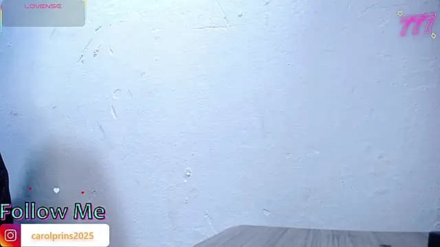 carolinhe26 live cam