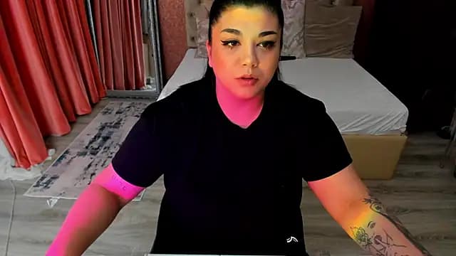 SpicyCarlaXX live cam