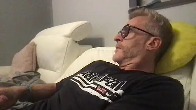 Axl_hot live cam