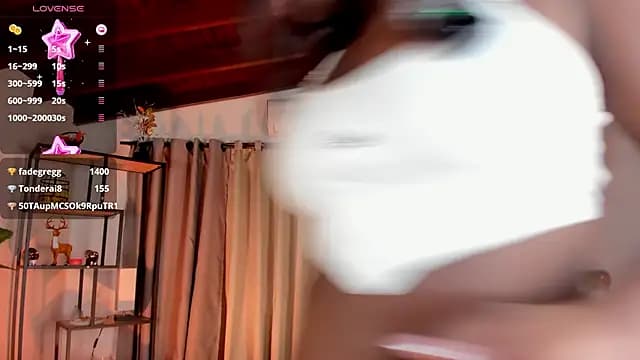 amber_maxwell live cam