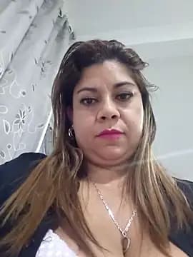 Laura-Hernandez live cam
