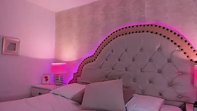Adara_Muller live cam