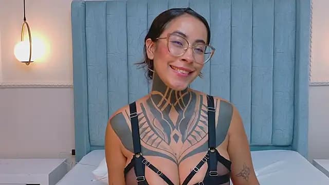 NicoleBlum live cam