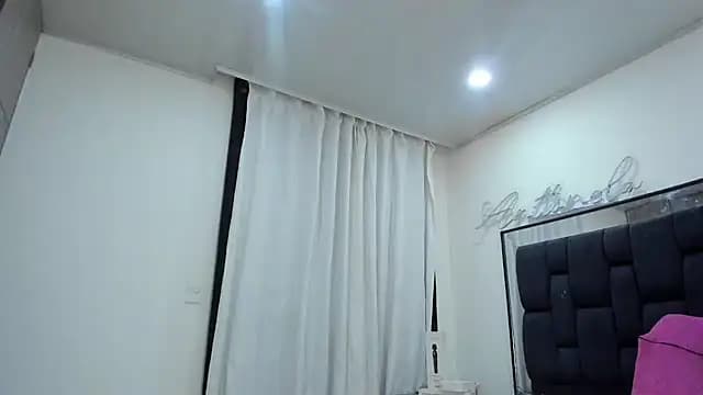 Eva_Mulleer live cam