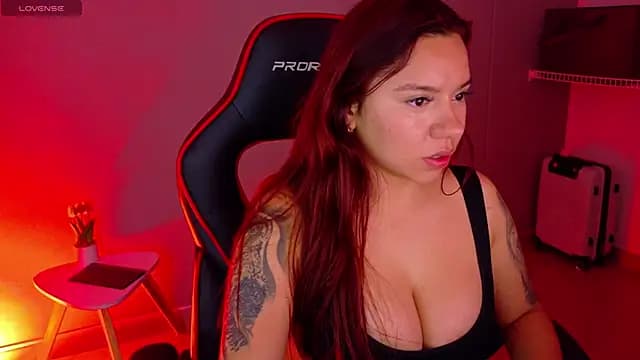 samantha_tattu live cam