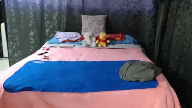 miia-big1boobs_ live cam on Stripchat