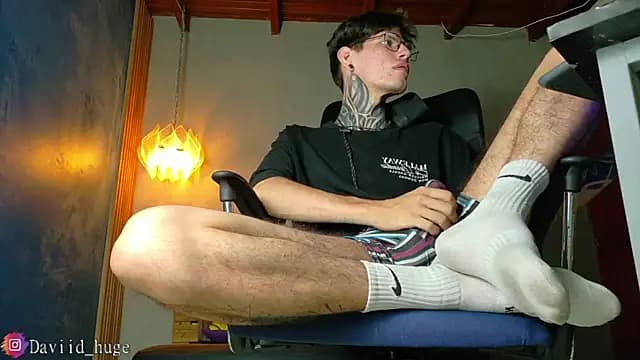 david_huge live cam