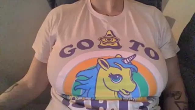 xxxluana live cam