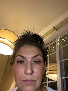 LittleMissEeve live cam