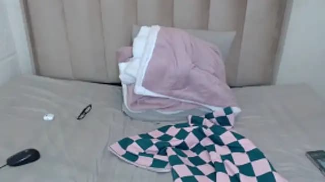CuteHoney92 live cam