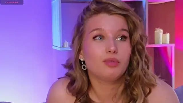 ImiMonroe live cam