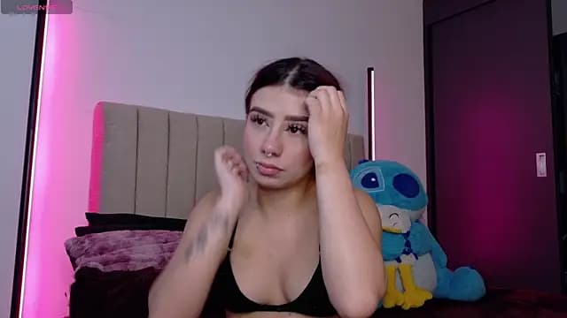 Your_rosalie live cam