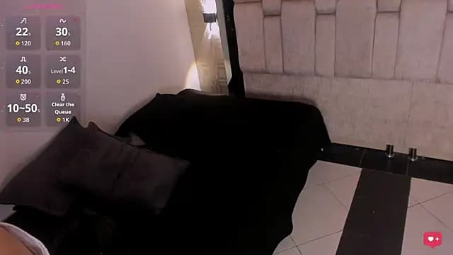 LilithBloom7 live cam