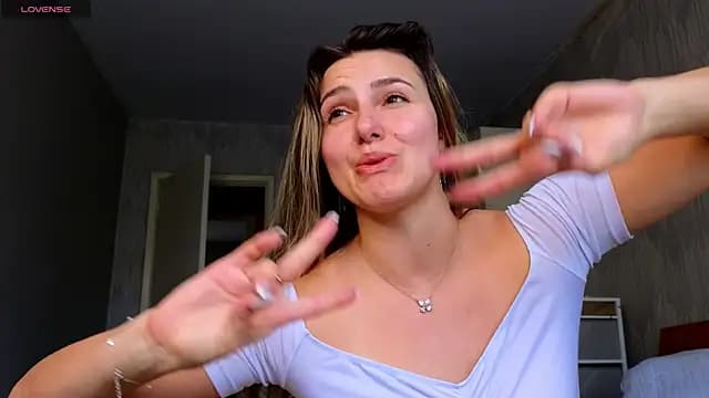 sophia_euphoriaa live cam