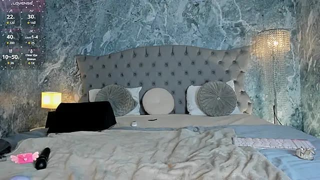 Aprillbrunette live cam
