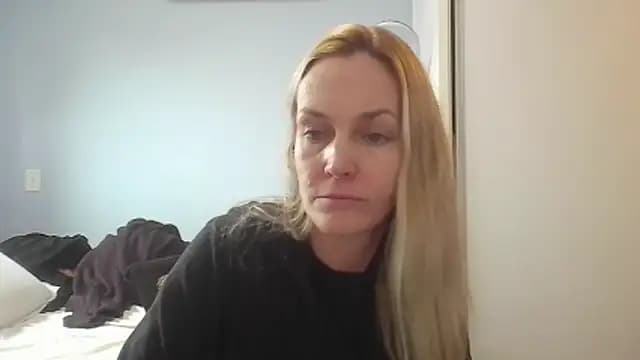 Annylove1 live cam