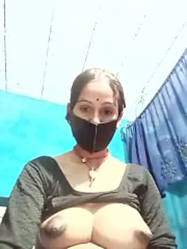 Nandani-758 live cam