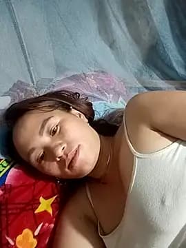 ngaytho004 live cam