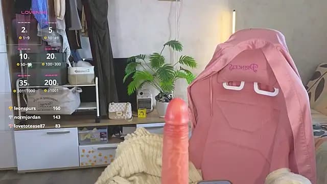 RitaGolden live cam