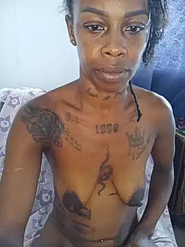 PUKIOI live cam