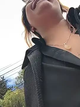 BelleVivianne live cam