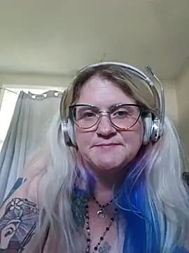 reignonyou live cam