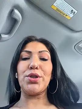 LittleMissEeve live cam